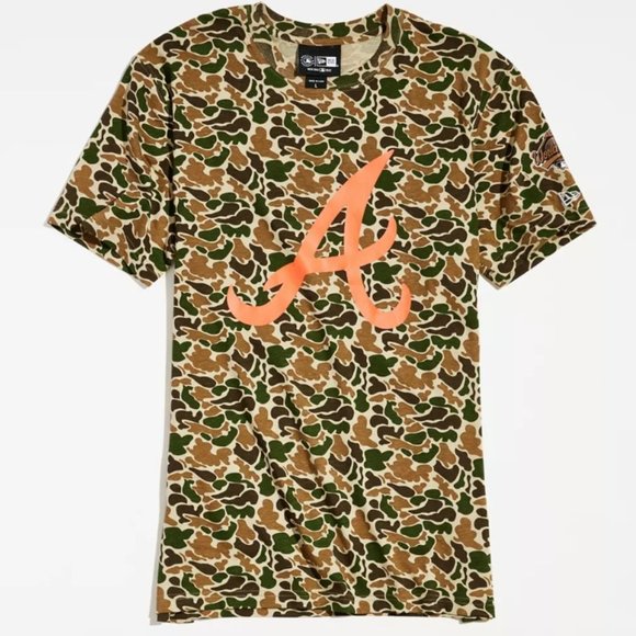 New Era Atlanta Braves Camo T-Shirt 1995 World Series Patch - Picture 1 of 2